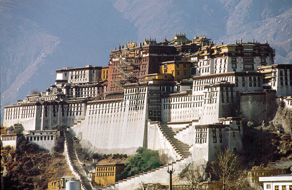 palacio de Potala en Lhassa, Tibet, antigua residencia del exiliado Dalai Lama.